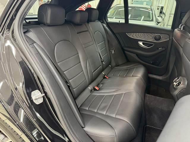 Cクラスステーションワゴン C220d ワゴンアバンギャルド AMGライン AppleCarPlay/フルセグTV/黒革シート/バックカメラ/ETC/レーダークルーズ/ブラインドスポット/エアサスペンション/シートメモリ/シートヒーター/ドライブレコーダー/アンビエントライト(10枚目)