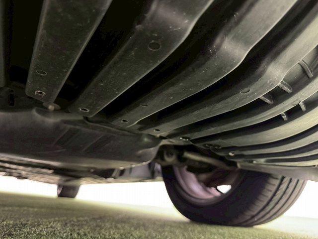 Cクラスステーションワゴン C220d ワゴンアバンギャルド AMGライン AppleCarPlay/フルセグTV/黒革シート/バックカメラ/ETC/レーダークルーズ/ブラインドスポット/エアサスペンション/シートメモリ/シートヒーター/ドライブレコーダー/アンビエントライト(21枚目)