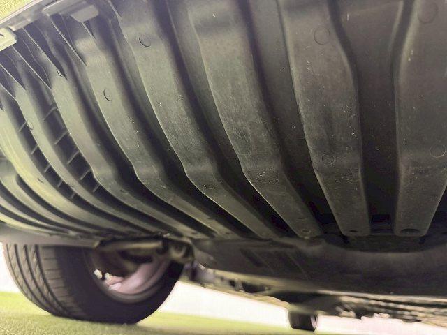 Cクラスステーションワゴン C220d ワゴンアバンギャルド AMGライン AppleCarPlay/フルセグTV/黒革シート/バックカメラ/ETC/レーダークルーズ/ブラインドスポット/エアサスペンション/シートメモリ/シートヒーター/ドライブレコーダー/アンビエントライト(22枚目)