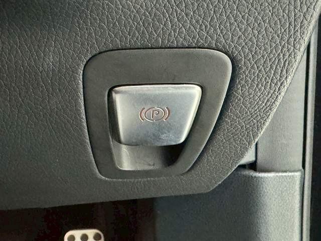 Cクラスステーションワゴン C220d ワゴンアバンギャルド AMGライン AppleCarPlay/フルセグTV/黒革シート/バックカメラ/ETC/レーダークルーズ/ブラインドスポット/エアサスペンション/シートメモリ/シートヒーター/ドライブレコーダー/アンビエントライト(47枚目)