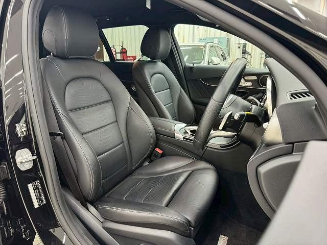 Cクラスステーションワゴン C220d ワゴンアバンギャルド AMGライン AppleCarPlay/フルセグTV/黒革シート/バックカメラ/ETC/レーダークルーズ/ブラインドスポット/エアサスペンション/シートメモリ/シートヒーター/ドライブレコーダー/アンビエントライト(69枚目)