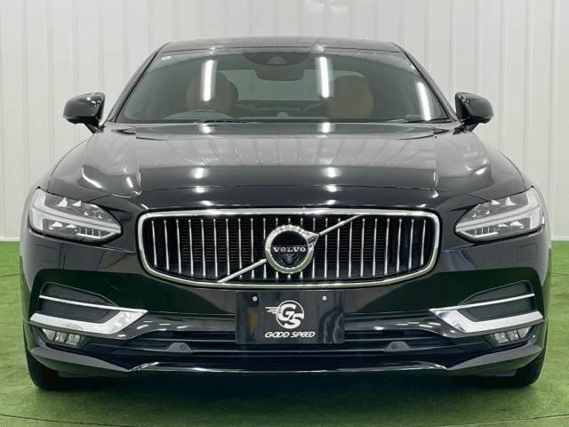 Ｓ９０ Ｔ６　ＡＷＤ　インスクリプション　サンルーフ／全周囲カメラ／茶革シート／ＡｐｐｌｅＣａｒＰｌａｙ／Ｂｏｗｅｒｓ＆Ｗｉｌｋｉｎｓ／フルセグＴＶ／電動リアゲート／ヘッドアップディスプレイ／シートヒーター／シートメモリ／クリアランスソナー（12枚目）