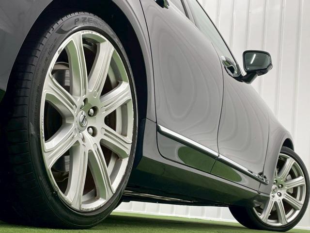 Ｓ９０ Ｔ６　ＡＷＤ　インスクリプション　サンルーフ／全周囲カメラ／茶革シート／ＡｐｐｌｅＣａｒＰｌａｙ／Ｂｏｗｅｒｓ＆Ｗｉｌｋｉｎｓ／フルセグＴＶ／電動リアゲート／ヘッドアップディスプレイ／シートヒーター／シートメモリ／クリアランスソナー（25枚目）