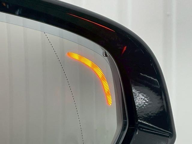 Ｓ９０ Ｔ６　ＡＷＤ　インスクリプション　サンルーフ／全周囲カメラ／茶革シート／ＡｐｐｌｅＣａｒＰｌａｙ／Ｂｏｗｅｒｓ＆Ｗｉｌｋｉｎｓ／フルセグＴＶ／電動リアゲート／ヘッドアップディスプレイ／シートヒーター／シートメモリ／クリアランスソナー（30枚目）