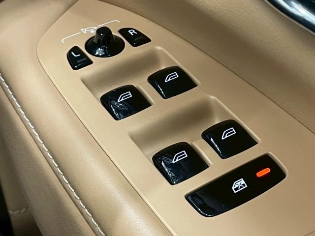 Ｓ９０ Ｔ６　ＡＷＤ　インスクリプション　サンルーフ／全周囲カメラ／茶革シート／ＡｐｐｌｅＣａｒＰｌａｙ／Ｂｏｗｅｒｓ＆Ｗｉｌｋｉｎｓ／フルセグＴＶ／電動リアゲート／ヘッドアップディスプレイ／シートヒーター／シートメモリ／クリアランスソナー（37枚目）