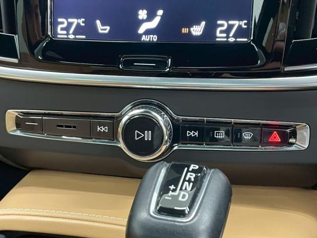Ｓ９０ Ｔ６　ＡＷＤ　インスクリプション　サンルーフ／全周囲カメラ／茶革シート／ＡｐｐｌｅＣａｒＰｌａｙ／Ｂｏｗｅｒｓ＆Ｗｉｌｋｉｎｓ／フルセグＴＶ／電動リアゲート／ヘッドアップディスプレイ／シートヒーター／シートメモリ／クリアランスソナー（50枚目）