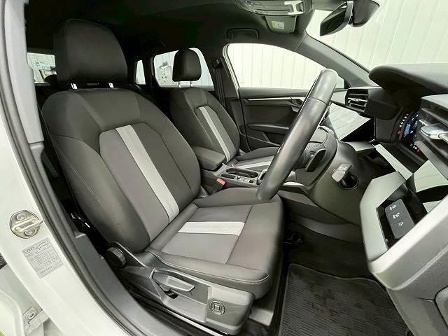 Ａ３ スポーツバック３０ＴＦＳＩ　黒革／フルセグＴＶ／バックカメラ／レーダークルーズコントロール／ＥＴＣ車載器／シートヒーター／シートクーラー／ステアリングスイッチ／（9枚目）