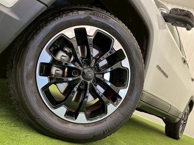 ジープ・コンパス ロンジチュード　ワンオーナー／ＡｐｐｌｅＣａｒＰｌａｙ／フルセグＴＶ／バックカメラ／ＥＴＣ／レーダークルーズ／ブラインドスポット／ドライブレコーダー／クリアランスソナー／ＬＥＤライト／ルーフレール／ステアリングリモコ（27枚目）