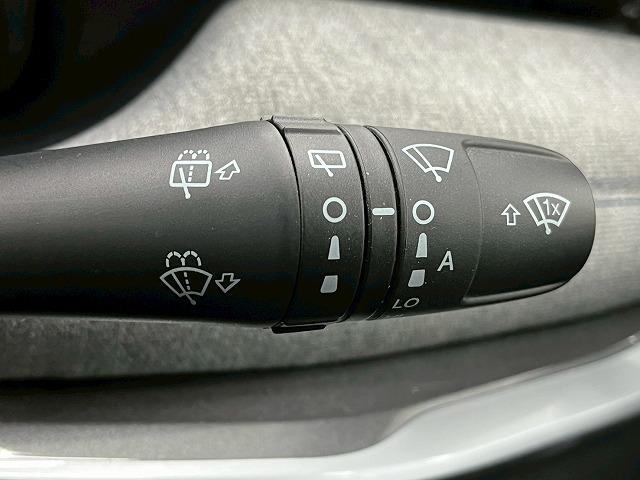 ジープ・コンパス ロンジチュード　ワンオーナー／ＡｐｐｌｅＣａｒＰｌａｙ／フルセグＴＶ／バックカメラ／ＥＴＣ／レーダークルーズ／ブラインドスポット／ドライブレコーダー／クリアランスソナー／ＬＥＤライト／ルーフレール／ステアリングリモコ（37枚目）