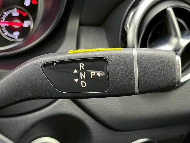 ＧＬＡクラス ＧＬＡ１８０　プレミアムＰＫＧ／ベーシックＰＫＧ／レーダーセーフティＰＫＧ／黒革シート／サンルーフ／ハーマンカードン／ブラインドスポット／シルバールーフレール／純正１８ｉｎアルミ／ドライブレコーダー／シートメモリ（39枚目）