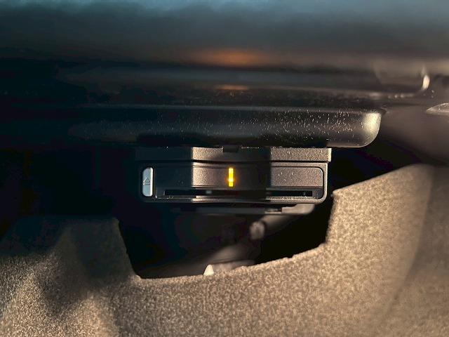 ＧＬＡクラス ＧＬＡ１８０　プレミアムＰＫＧ／ベーシックＰＫＧ／レーダーセーフティＰＫＧ／黒革シート／サンルーフ／ハーマンカードン／ブラインドスポット／シルバールーフレール／純正１８ｉｎアルミ／ドライブレコーダー／シートメモリ（65枚目）