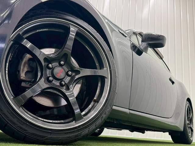 ８６ ＧＴ　ワンオーナー／ＣＵＳＣＯ車高調／ＧＲｅｄｄｙマフラー／ＥＴＣ／ＲＡＹＳ１８ｉｎアルミ／Ｐｉｖｏｔデュアルゲージ／６ＭＴ／ＣＵＳＣＯストラットタワーバー／ＵＳＢ入力端子／オートライト／プッシュスタート（50枚目）