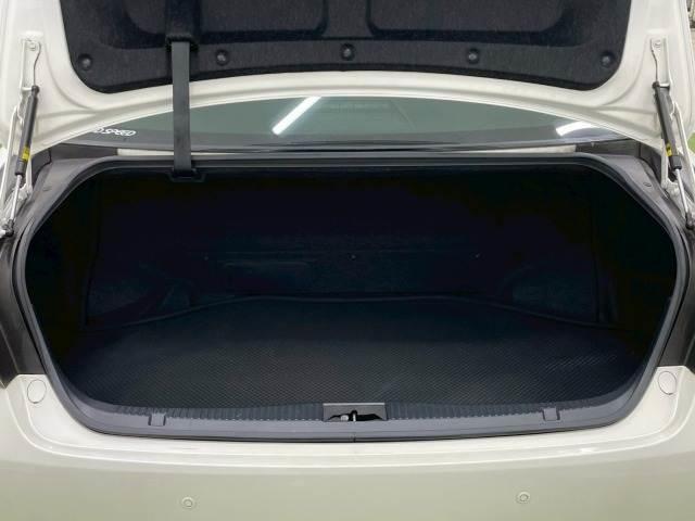 クラウンハイブリッド アスリートＳ　黒革シート／フルセグＴＶ／バックカメラ／ＥＴＣ／クリアランスソナー／シートヒーター＆ベンチレーション／ＨＩＤライト／電動シート／ウインカーミラー／純正アルミ／フォグ／クルーズコントロール／ドラレコ／（11枚目）