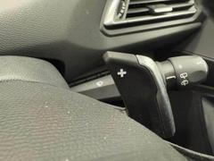 【パドルシフト】高速道路走行時など、エンジンブレーキを使用する際には便利なシフトです。 7
