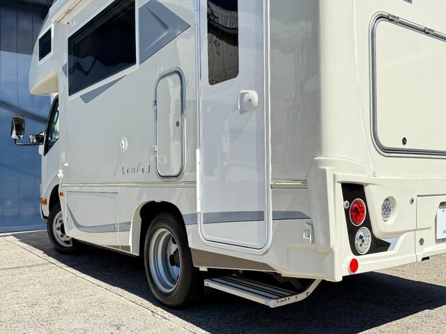 カムロード  バンテック コルドリーブス 4WD ディーゼル ダブルタイヤ 家庭用エアコン ソーラーパネル FFヒーター 85L冷蔵庫 電子レンジ MAXファン パノラミックビューモニター 安全機能 ワンオーナー(40枚目)