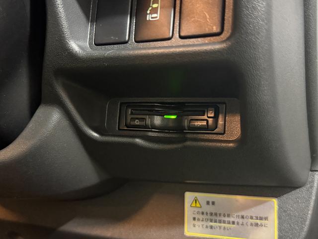 ハイエースバン  トイファクトリー バーデン グランデ ディーゼル 4WD カーサホームスタイルエディション 家庭用エアコン レカロシート FFヒーター 冷蔵庫 1500Wインバーター アルパインビッグX MAXファン(58枚目)