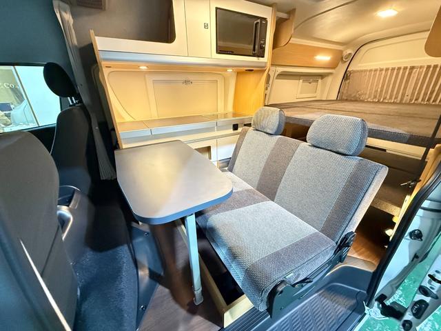 ハイエースバン 　トイファクトリー　バレイア　家庭用エアコン　ＦＦヒーター　冷蔵庫　電子レンジ　１５００Ｗインバーター　ＭＡＸファン　シンク　外部電源　アルパイン１１インチ　デジタルインナーミラー　セーフティセンス（12枚目）