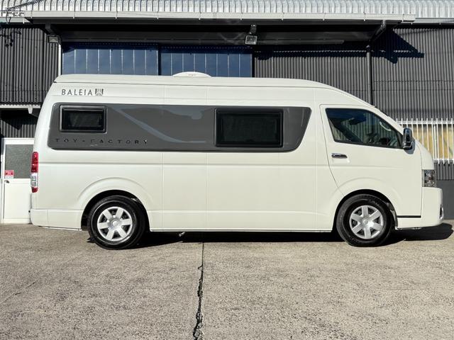 ハイエースバン 　トイファクトリー　バレイア　家庭用エアコン　ＦＦヒーター　冷蔵庫　電子レンジ　１５００Ｗインバーター　ＭＡＸファン　シンク　外部電源　アルパイン１１インチ　デジタルインナーミラー　セーフティセンス（38枚目）