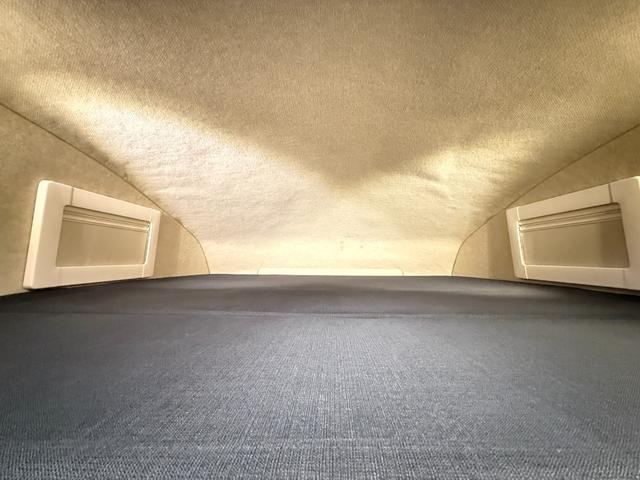 カムロード 　バンテック　ジル５２０　４ＷＤ　ダブルタイヤ　ディーゼル　家庭用エアコン　ＦＦヒーター　ソーラーパネル　温水　シャワー　ソーラーパネル　冷蔵庫　電子レンジ　ＭＡＸファン　２口コンロ　トイレ　安全機能（12枚目）