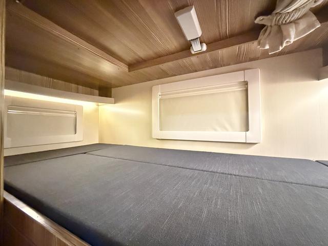 カムロード 　バンテック　ジル５２０　４ＷＤ　ダブルタイヤ　ディーゼル　家庭用エアコン　ＦＦヒーター　ソーラーパネル　温水　シャワー　ソーラーパネル　冷蔵庫　電子レンジ　ＭＡＸファン　２口コンロ　トイレ　安全機能（16枚目）