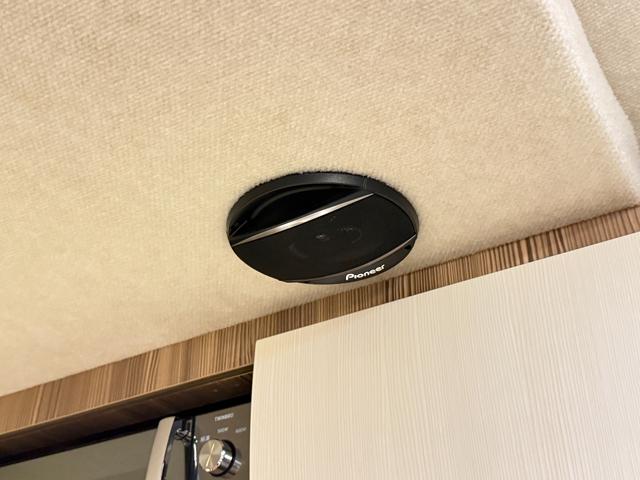 カムロード 　バンテック　ジル５２０　４ＷＤ　ダブルタイヤ　ディーゼル　家庭用エアコン　ＦＦヒーター　ソーラーパネル　温水　シャワー　ソーラーパネル　冷蔵庫　電子レンジ　ＭＡＸファン　２口コンロ　トイレ　安全機能（31枚目）