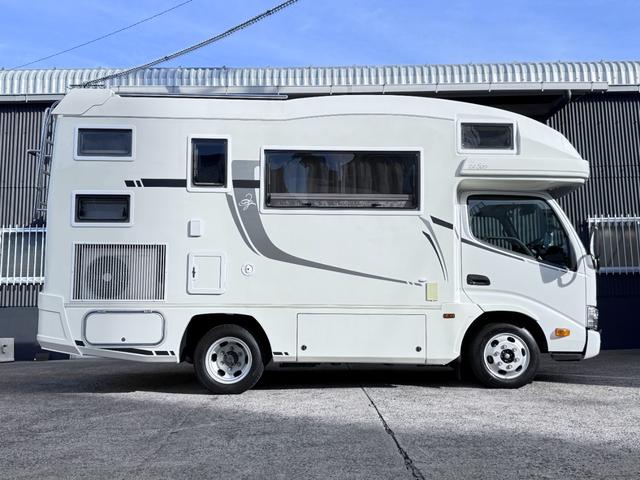 カムロード 　バンテック　ジル５２０　４ＷＤ　ダブルタイヤ　ディーゼル　家庭用エアコン　ＦＦヒーター　ソーラーパネル　温水　シャワー　ソーラーパネル　冷蔵庫　電子レンジ　ＭＡＸファン　２口コンロ　トイレ　安全機能（44枚目）