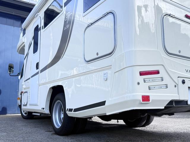 カムロード 　バンテック　ジル５２０　４ＷＤ　ダブルタイヤ　ディーゼル　家庭用エアコン　ＦＦヒーター　ソーラーパネル　温水　シャワー　ソーラーパネル　冷蔵庫　電子レンジ　ＭＡＸファン　２口コンロ　トイレ　安全機能（47枚目）