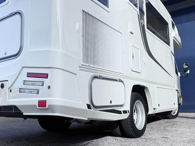 カムロード 　バンテック　ジル５２０　４ＷＤ　ダブルタイヤ　ディーゼル　家庭用エアコン　ＦＦヒーター　ソーラーパネル　温水　シャワー　ソーラーパネル　冷蔵庫　電子レンジ　ＭＡＸファン　２口コンロ　トイレ　安全機能（48枚目）