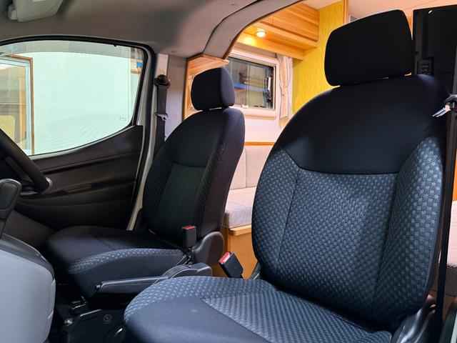 ＮＶ２００バネットバン 　ＡｔｏＺ　アルファ　ＦＦヒーター　テレビ　冷蔵庫　シンク　電子レンジ　マルチルーム　サイドオーニング　サブバッテリー走行充電　外部充電　給排水ポリタンク　ナビ　ＥＴＣ　ドラレコ　バックカメラ（47枚目）