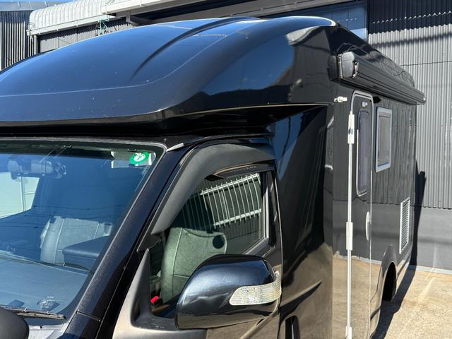 ハイエースバン セキソーボディ トム200L 家庭用エアコン ソーラーパネル FFヒーター 冷蔵庫 インバーター MAXファン シャワー 後席テレビ ツインサブバッテリー 外部電源 サイドオーニング TOM200L(37枚目)