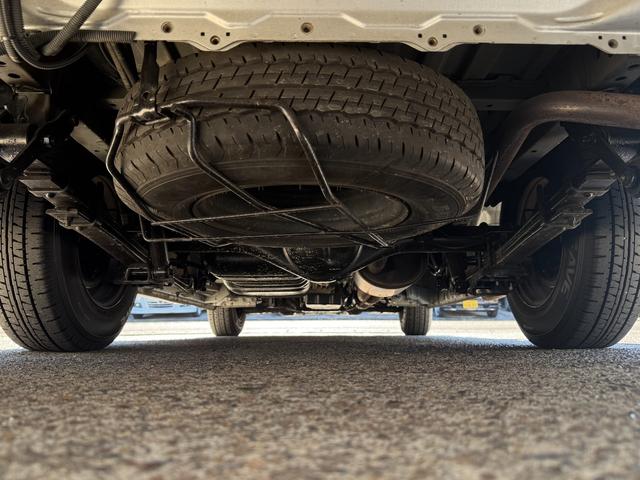 ハイエースバン セキソーボディ トム200L 家庭用エアコン ソーラーパネル FFヒーター 冷蔵庫 インバーター MAXファン シャワー 後席テレビ ツインサブバッテリー 外部電源 サイドオーニング TOM200L(60枚目)