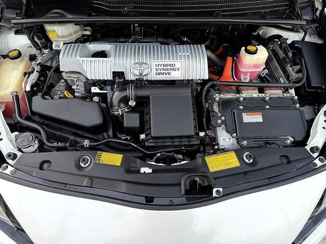 プリウス Ｓツーリングセレクション・Ｇ’ｓ　ＡＬＰＩＮＥナビ　バックカメラ　ＨＩＤヘッドライト　ビルトインＥＴＣ　Ｂｌｕｅｔｏｏｔｈ　純正１８インチアルミ　オートクルーズ（36枚目）