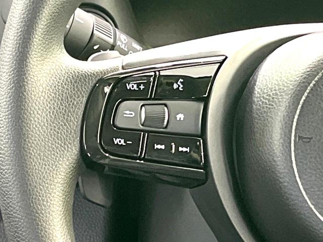 e:HEV X 登録済未使用車 ホンダセンシング アダプティブクルーズ LEDヘッド オートライト スマートキー バックカメラ 電動リアゲート オートエアコン プライバシーガラス(18枚目)