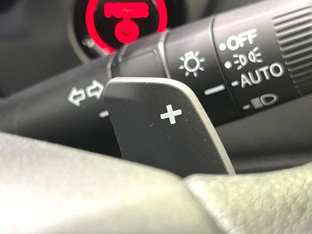 e:HEV X 登録済未使用車 ホンダセンシング アダプティブクルーズ LEDヘッド オートライト スマートキー バックカメラ 電動リアゲート オートエアコン プライバシーガラス(22枚目)