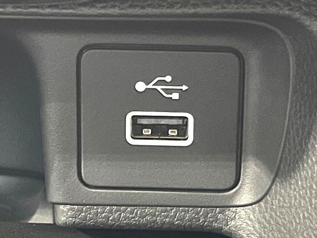 e:HEV X 登録済未使用車 ホンダセンシング アダプティブクルーズ LEDヘッド オートライト スマートキー バックカメラ 電動リアゲート オートエアコン プライバシーガラス(25枚目)