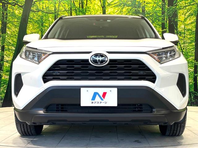 ＲＡＶ４ Ｘ　禁煙車　純正ＤＰオーディオ　クリアランスソナー　レーダークルーズコントロール　バックカメラ　Ｂｌｕｅｔｏｏｔｈ再生　衝突軽減システム　スマートキー　オートライト　オートエアコン　フルセグＴＶ（15枚目）