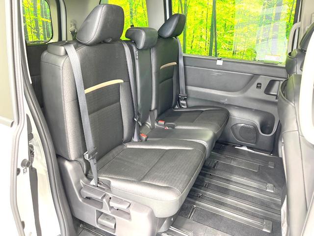 セレナ ハイウェイスターV 禁煙車 純正12.3型ナビ 全周囲カメラ プロパイロット ハンズフリー両側パワスラ ワイヤレス充電 LEDヘッド リアオートエアコン 電子パーキング フル液晶メーター デジタルインナーミラー(9枚目)