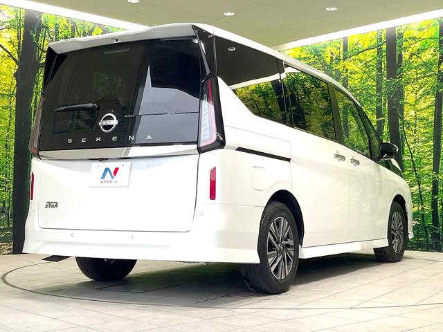セレナ ハイウェイスターV 禁煙車 純正12.3型ナビ 全周囲カメラ プロパイロット ハンズフリー両側パワスラ ワイヤレス充電 LEDヘッド リアオートエアコン 電子パーキング フル液晶メーター デジタルインナーミラー(18枚目)