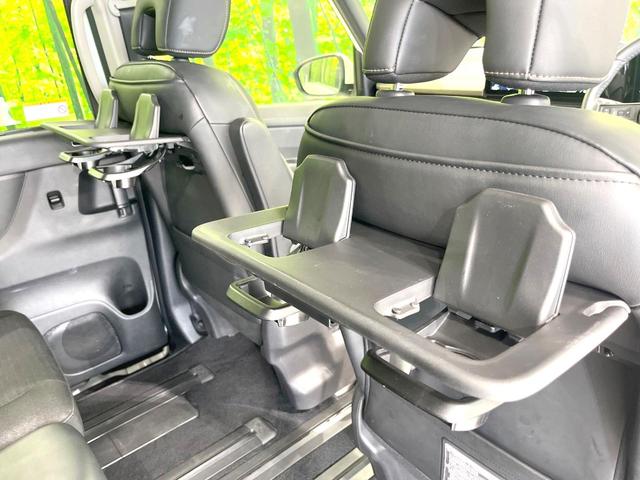 セレナ ハイウェイスターV 禁煙車 純正12.3型ナビ 全周囲カメラ プロパイロット ハンズフリー両側パワスラ ワイヤレス充電 LEDヘッド リアオートエアコン 電子パーキング フル液晶メーター デジタルインナーミラー(55枚目)