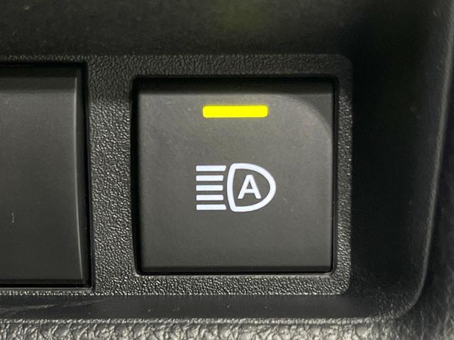 シエンタ ハイブリッドＸ　登録済未使用車　セーフティセンス　レーダークルーズ　ＬＥＤヘッド　電動スライドドア　クリアランスソナー　スマートキー　オートハイビーム　オートライト　オートエアコン　７人乗（5枚目）