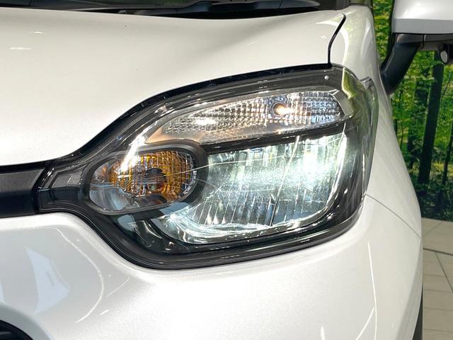 シエンタ ハイブリッドＸ　登録済未使用車　セーフティセンス　レーダークルーズ　ＬＥＤヘッド　電動スライドドア　クリアランスソナー　スマートキー　オートハイビーム　オートライト　オートエアコン　７人乗（8枚目）