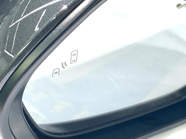 カローラツーリング ハイブリッド　ダブルバイビー　純正１０．５インチナビ　禁煙車　ブラックレザーシート　衝突被害軽減システム　１００Ｖ電源　バックカメラ　レーダークルーズ　コーナーセンサー　スマートキー　ＬＥＤヘッド　ＥＴＣ２．０　オートハイビーム（5枚目）
