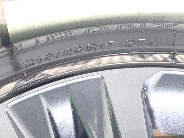 カローラツーリング ハイブリッド　ダブルバイビー　純正１０．５インチナビ　禁煙車　ブラックレザーシート　衝突被害軽減システム　１００Ｖ電源　バックカメラ　レーダークルーズ　コーナーセンサー　スマートキー　ＬＥＤヘッド　ＥＴＣ２．０　オートハイビーム（24枚目）