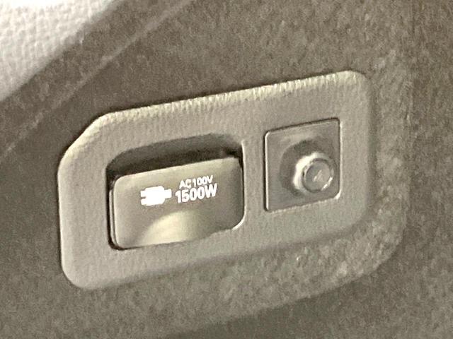 カローラツーリング ハイブリッド　ダブルバイビー　純正１０．５インチナビ　禁煙車　ブラックレザーシート　衝突被害軽減システム　１００Ｖ電源　バックカメラ　レーダークルーズ　コーナーセンサー　スマートキー　ＬＥＤヘッド　ＥＴＣ２．０　オートハイビーム（52枚目）