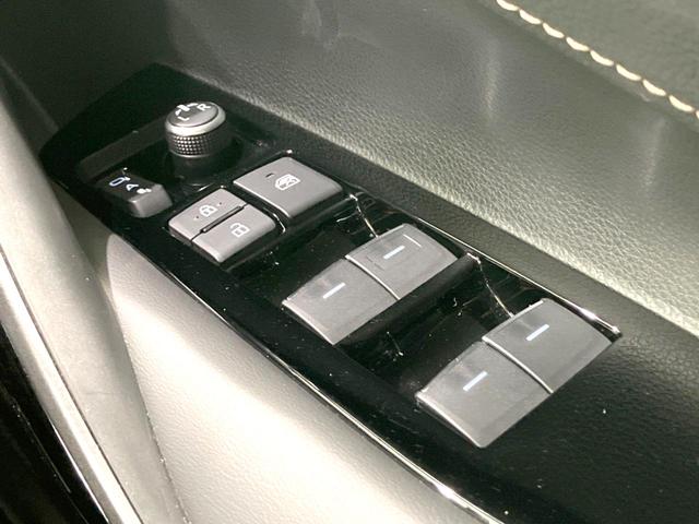 カローラツーリング ハイブリッド　ダブルバイビー　純正１０．５インチナビ　禁煙車　ブラックレザーシート　衝突被害軽減システム　１００Ｖ電源　バックカメラ　レーダークルーズ　コーナーセンサー　スマートキー　ＬＥＤヘッド　ＥＴＣ２．０　オートハイビーム（69枚目）