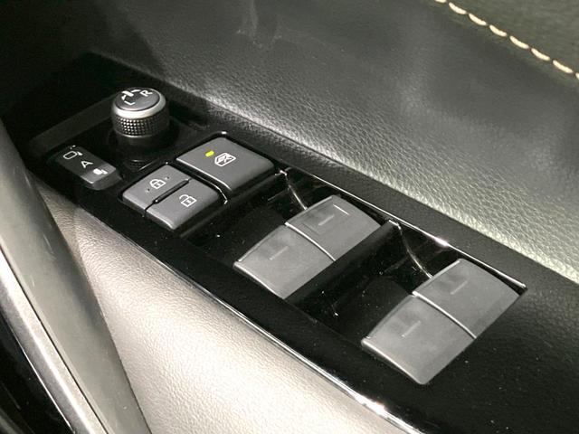 カローラツーリング ハイブリッド　ダブルバイビー　禁煙車　純正ディスプレイオーディオ　バックカメラ　衝突被害軽減システム　レーダークルーズ　前席シートヒーター　コーナーセンサー　ＬＥＤヘッドライト　ＥＴＣ２．０　オートライト　オートエアコン（52枚目）