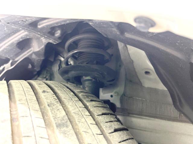 ヤリスクロス ハイブリッドＺ　禁煙車　モデリスタエアロ　全周囲カメラ　ＢＳＭ　ハンズフリーパワーバックドア　純正８型ＤＡ　１００Ｖ電源　レーダークルーズ　ハーフレザーシート　シートヒーター　パワーシート　ドラレコ　ＬＥＤヘッド（20枚目）
