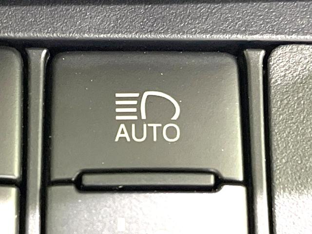 シエンタ ファンベースＧ　後期　禁煙車　ＳＤナビ　両側電動スライドドア　バックカメラ　ＬＥＤヘッド・フォグ　ＥＴＣ　セーフティセンス　オートハイビーム　オートライト　オートエアコン　アイドリングストップ（33枚目）