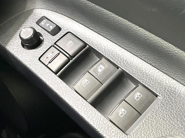 シエンタ ファンベースＧ　後期　禁煙車　ＳＤナビ　両側電動スライドドア　バックカメラ　ＬＥＤヘッド・フォグ　ＥＴＣ　セーフティセンス　オートハイビーム　オートライト　オートエアコン　アイドリングストップ（44枚目）