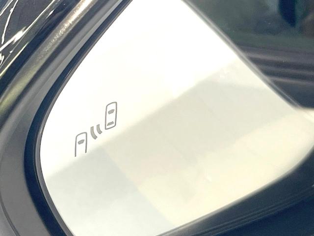 ヤリスクロス ハイブリッドＺ　純正８型ディスプレイオーディオ　ナビキット　全周囲カメラ　セーフティセンス　レーダークルーズ　禁煙車　２トーンカラー　ハーフレザーシート　パワーシート　ドラレコ　コーナーセンサー　ＬＥＤヘッド　ＥＴＣ（7枚目）